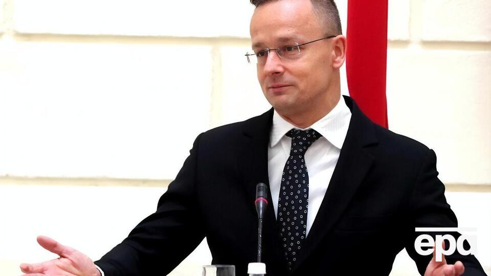Сійярто заперечує причетність влади Угорщини до передання українських полонених із РФ