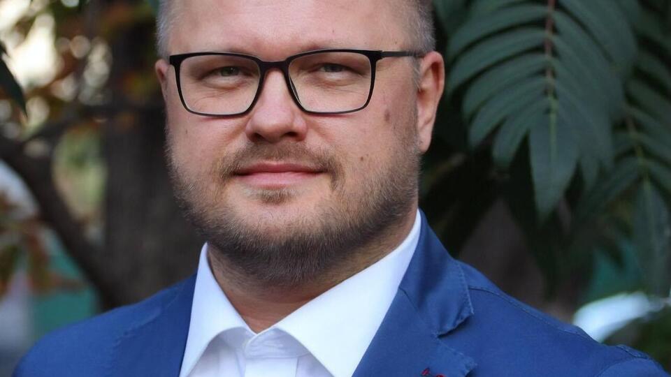 Полюхович ранее был замминистра образования, он историк и исследователь майя