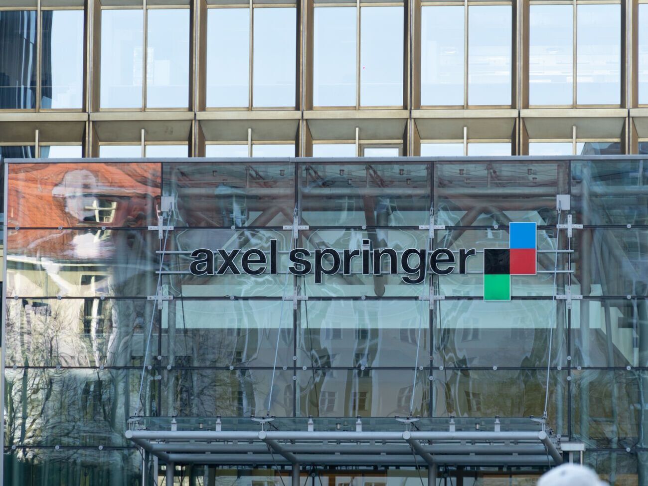 Медиа-издательство Axel Springer SE заменит редакторов Bild искусственным интеллектом