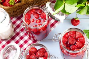 Первое время цвет компота будет не очень ярким