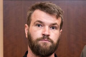 Паламар вместе с другими командирами полка "Азов" находится в Турции