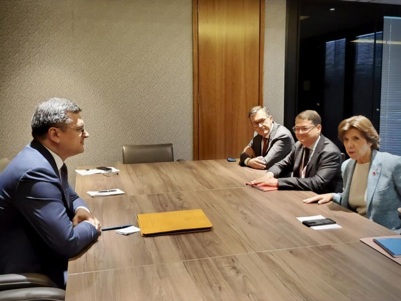 Одну із зустрічей Кулеба провів із главою МЗС Франції