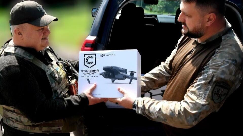 Дроны помогают видеть ситуацию вокруг и прокладывать безопасные маршруты для пехоты, отметили военнослужащие