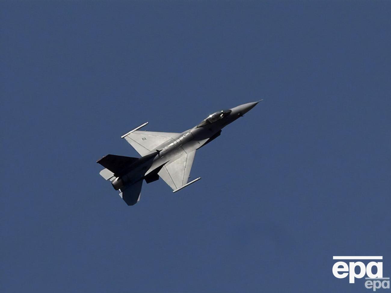 У Пентагоні розповіли, де можуть навчати українських пілотів на F-16