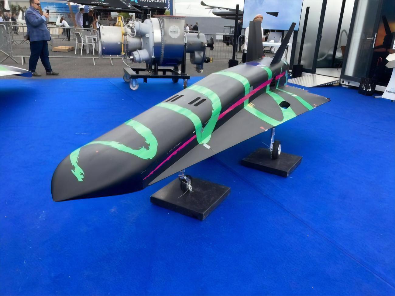 Прототипы гиперзвукового беспилотника показали на самом известном авиасалоне Ле-Бурже