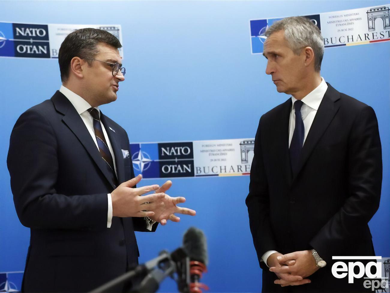 Кулеба поговорил с генсеком НАТО по телефону