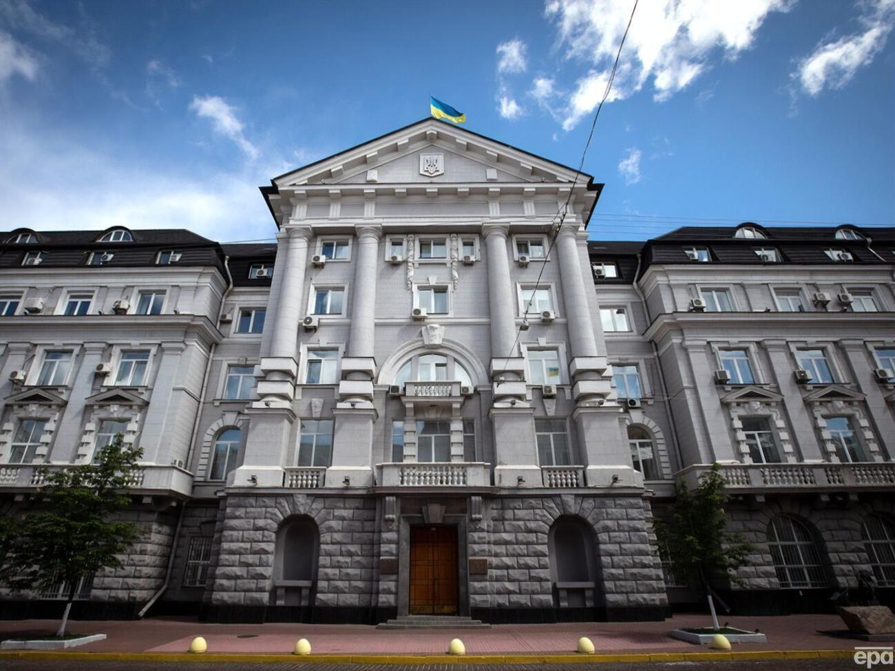 По данным следствия, значительное количество стройматериалов Кабаргин отправлял оккупационным войскам на фронт