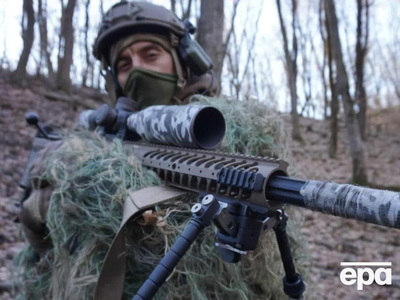 Українські снайпери під Бахмутом працюють у режимі 24/7, розповів Сирський