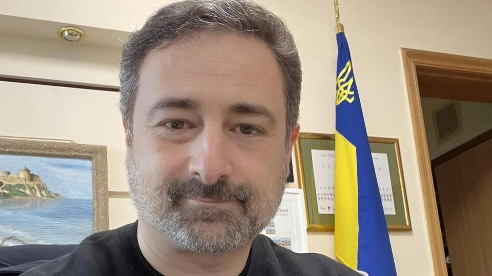 Смілянський анонсував нову поштову марку
