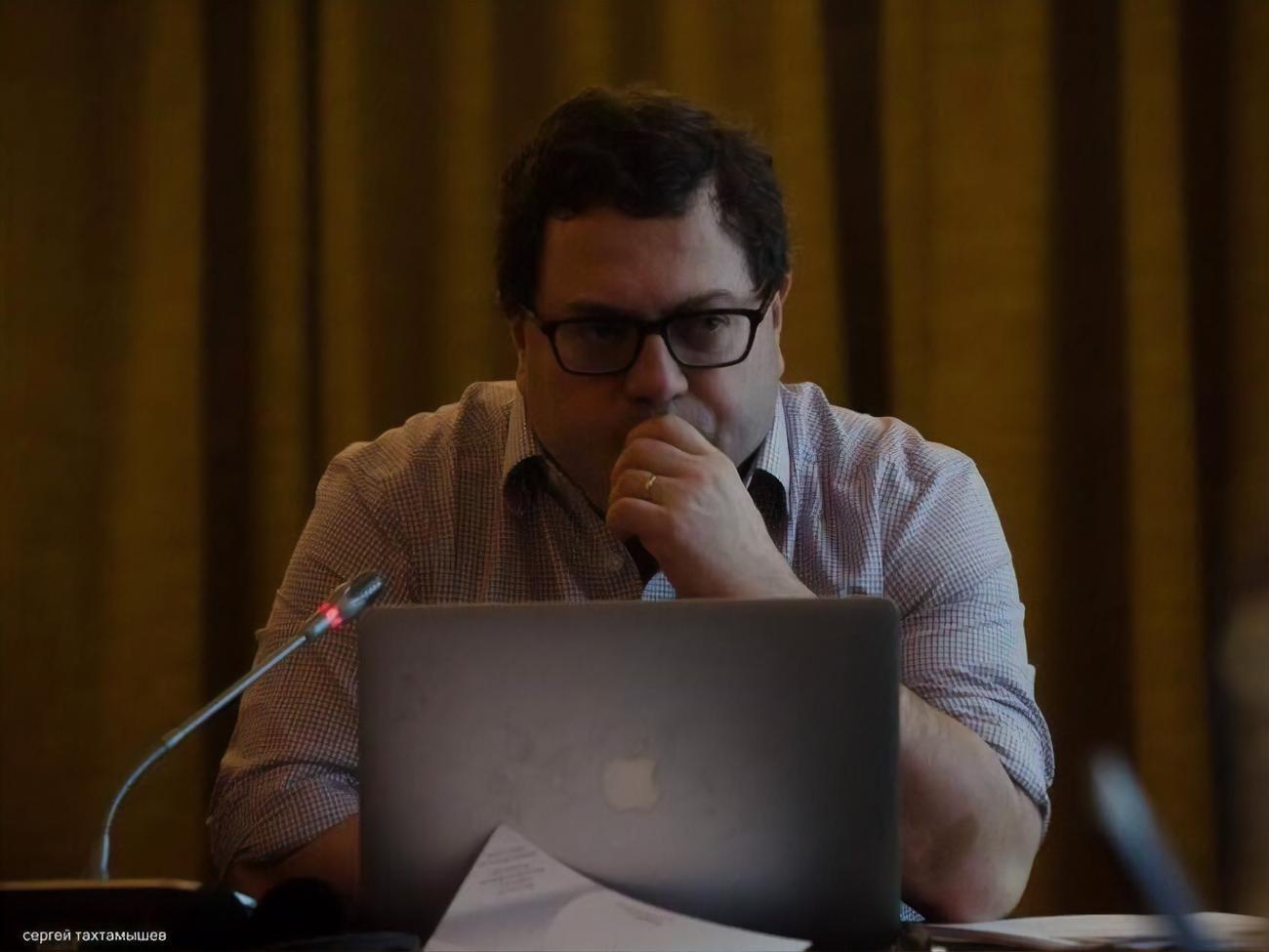 Островський: Оптимальний варіант &ndash; це втрата в той чи інший спосіб Путіним влади. За його життя, без нього, унаслідок перевороту або внаслідок того, що його трошки усунули