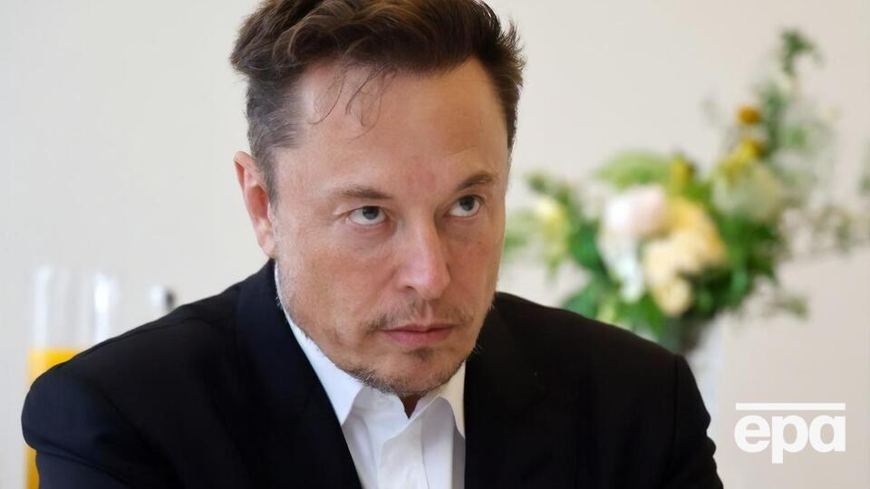 Мать Маска разрешила ему сразиться с Цукербергом только на словах