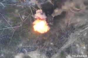 На українській землі ворожий танк "став металобрухтом", зазначили у ДПСУ