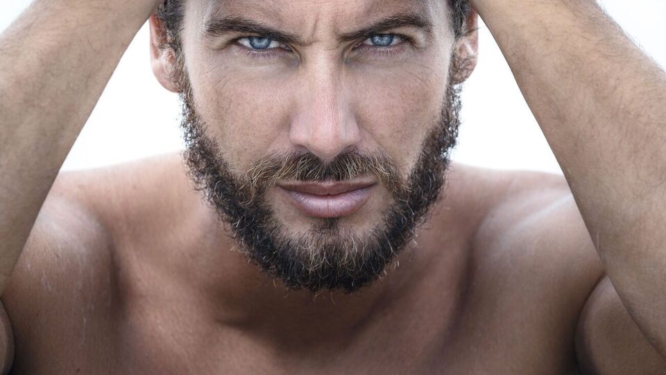 По словам эксперта, чтобы правильно выбрать бороду, нужно определиться, какую форму имеет лицо