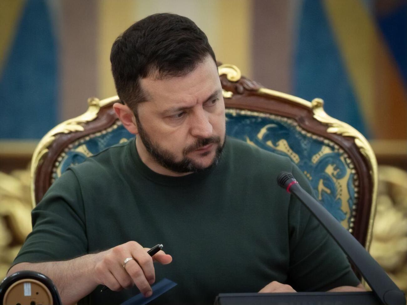Першому заступнику міністра оборони України доручили організувати перевірку всієї системи військкомів, зазначив Зеленський