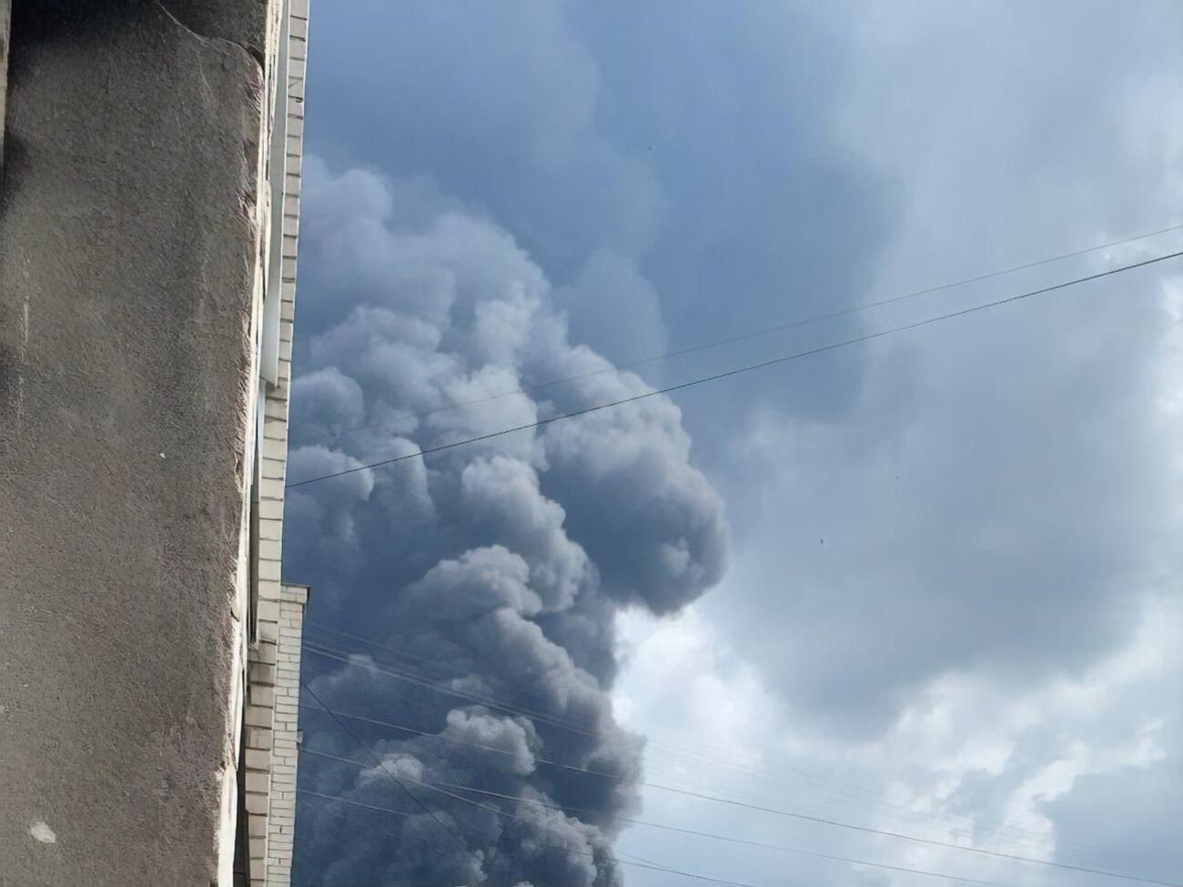 Біля нафтобази бачили, як пролітав бойовий вертоліт