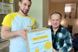 Із 2014 року Фонд передав жителям України 13 млн продуктових наборів