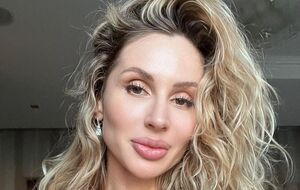 Loboda: Девочка, которая простояла все время с плакатом "Харьков без Лободы", я горжусь тобой. Ты имеешь право на свое мнение, и я уважаю это