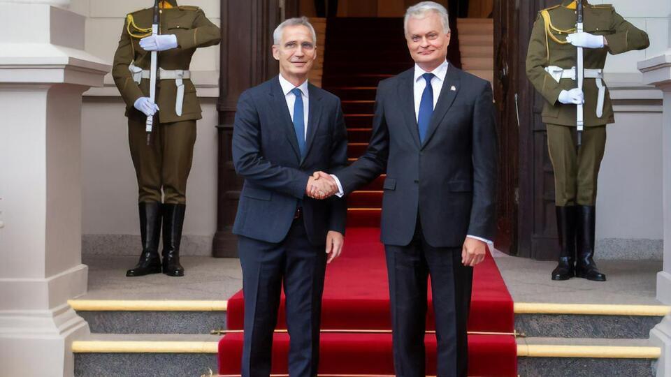 Генсек НАТО зробив заяву під час візиту до Литви й переговорів із президентом Науседою