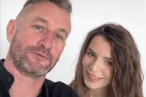 Чутки про роман Соловій із Жаданом з'явилися у травні після того, як пару побачили разом на романтичній прогулянці