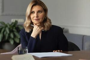 Зеленська з'являється на офіційних заходах винятково у вбранні від українських брендів