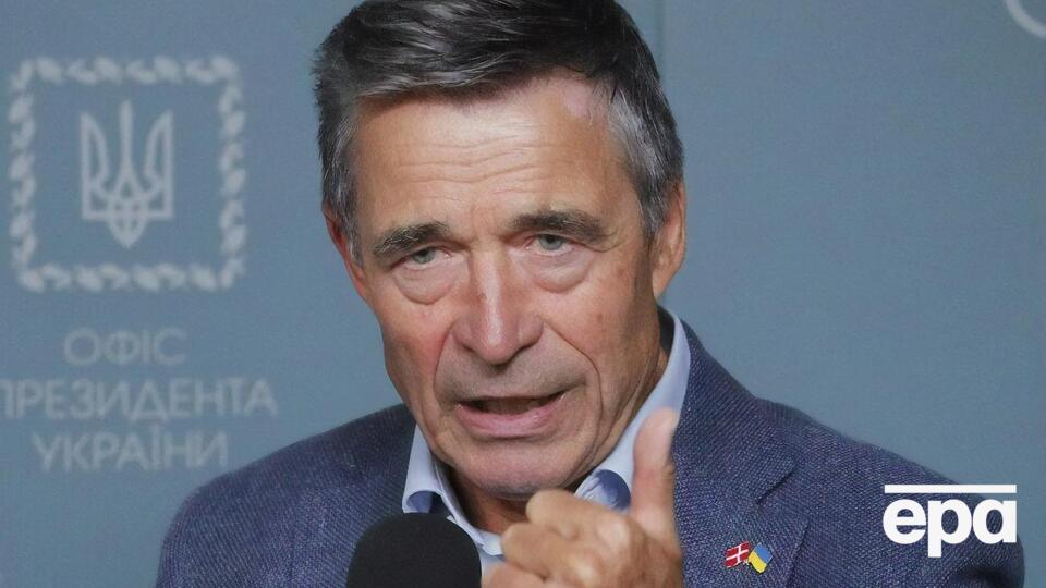 Расмуссен є співголовою Міжнародної робочої групи з питань гарантій безпеки України