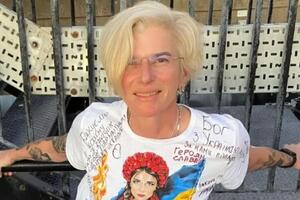 Тайра: Давно уже говорила себе: "Все, что тебе захочется сделать без вреда для окружающих, надо сделать"