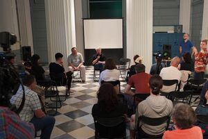 26 червня Ткаченко провів зустріч з активістами, які виступають за його відставку