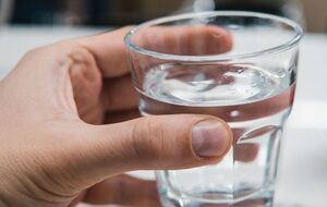 Питьевая вода в Киеве отвечает всем нормам и безопасна по эпидемическим показателям, заверили в "Киевводоканале"