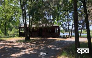 Суд арестовал охотничью базу, которая фактически принадлежала Марченко, сообщили в ОГП