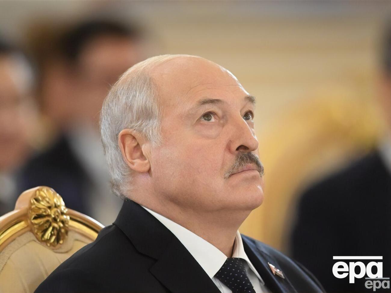 Лукашенко домовився, щоб ПВК "Вагнер" зупинила рух на Москву