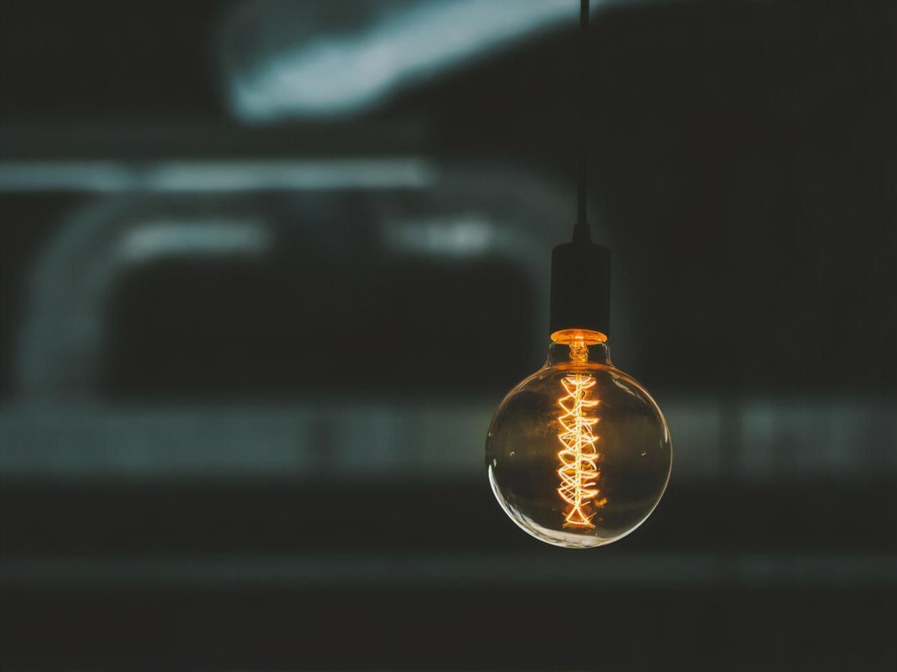 Із 30 червня максимальні тарифи на електроенергію для бізнесу зростуть на 40&ndash;80% залежно від часу доби