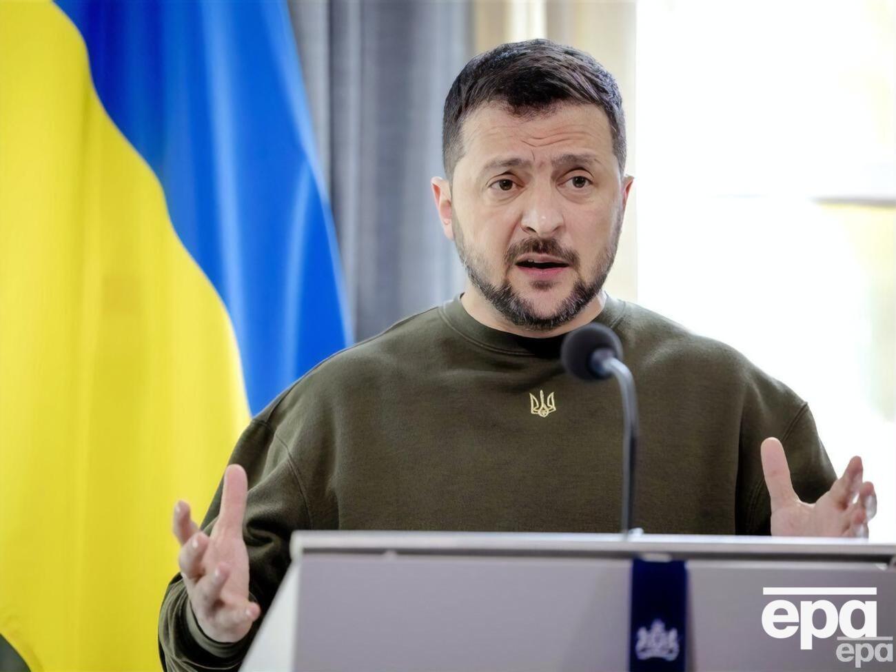 Зеленский: Ни один украинец больше никогда не будет воспринимать зафиксированные в Конституции права и свободы как нечто, данное нам свыше