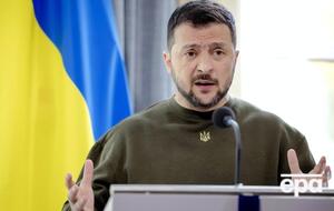 Зеленський: Жоден українець більше ніколи не сприйматиме закарбовані в Конституції права та свободи як щось, дане нам зверху