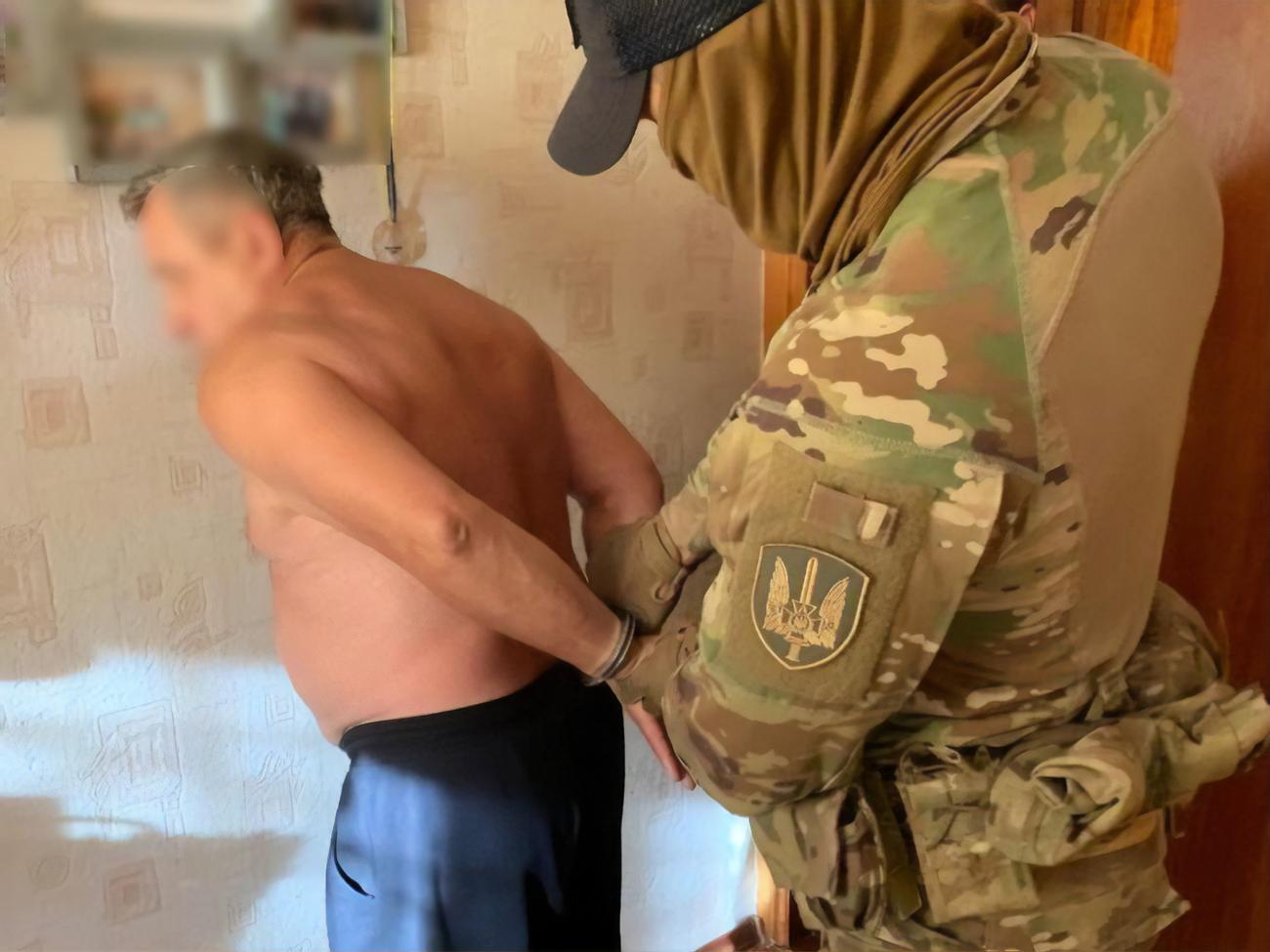Співробітники СБУ затримали чоловіка "на гарячому", зазначили у спецслужбі