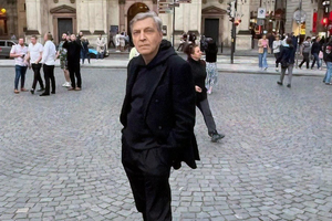 Дурочки с федеральных каналов РФ ликуют при виде окровавленного малыша в Краматорске. Они уверяют своих зрителей, что ликвидирован будущий "бандеровец"