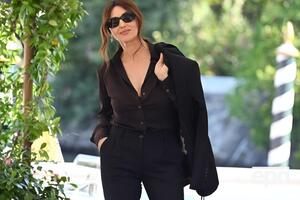 Белуччи родилась в 1964 году