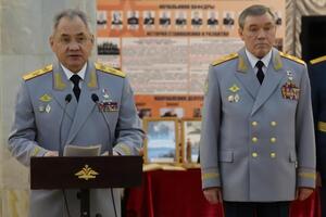 Пригожин первоначально хотел захватить министра обороны РФ Шойгу и начальника Генштаба Герасимова (на фото), написала WSJ