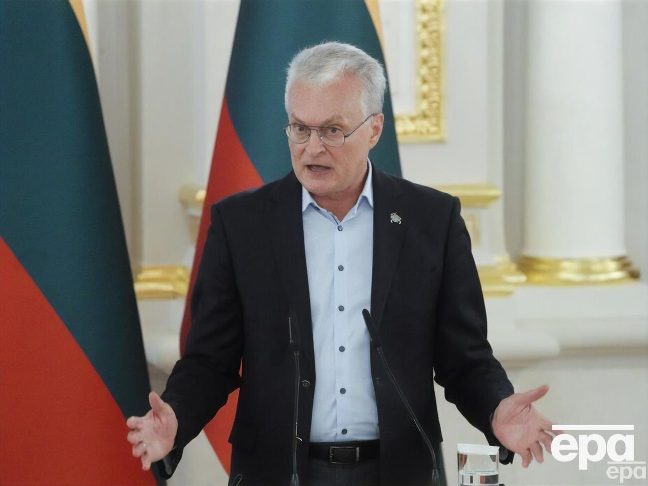 Науседа прибув із візитом до Києва