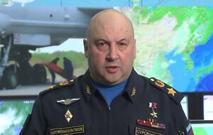 Суровикин (на фото), известный своими хорошими отношениями с Пригожиным, не появлялся на публике с 24 июня, отметили СМИ