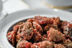 Для сухого варенья лучше всего подойдут спелые вишни темно-бордовых сортов