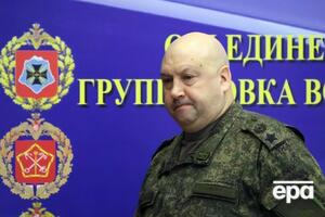 Собеседники разных СМИ делают противоречивые заявления о судьбе Суровикина. Есть версии как об аресте, так и о допросе без задержания