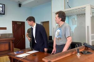 Охранник на суде признал свою вину