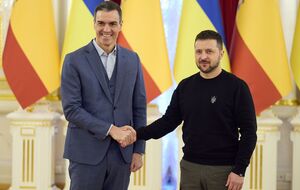 Санчес уже дважды был в Украине с визитом после начала полномасштабного вторжения страны-агрессора РФ и встречался с Зеленским