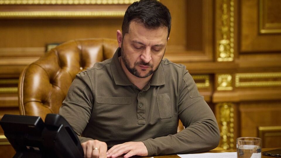 Президент повідомив про майбутнє нагородження 419 військових
