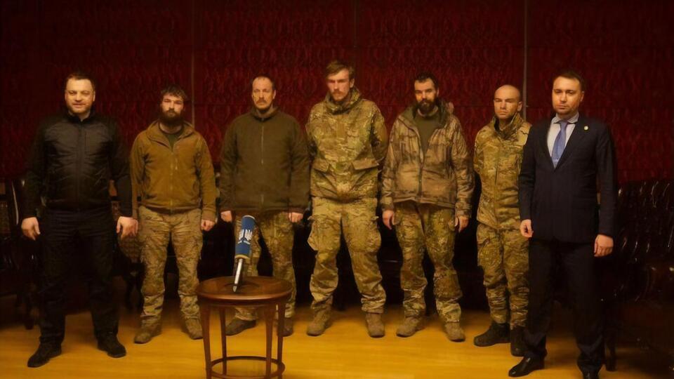 Ермак вспомнил, как проходил обмен, в результате которого из плена были освобождены командиры защитников Мариуполя
