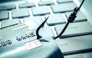 ИнАУ предложила Нацбанку решение для защиты украинцев от мошенников в интернете