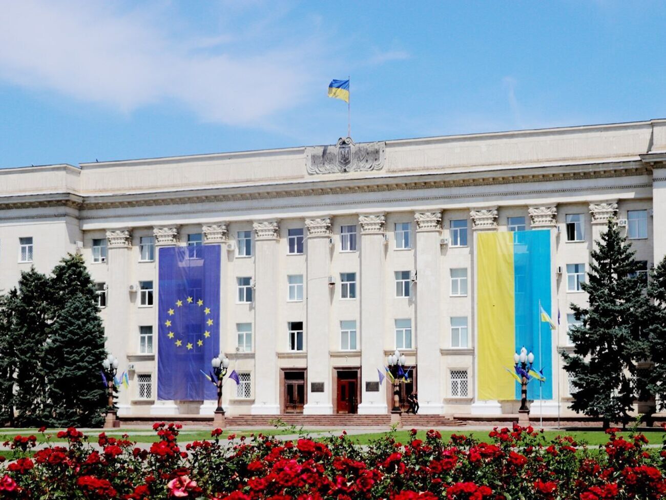 У Херсонській ОВА повідомили, що підозрюваного в колабораціонізмі посадовця звільнено із 22 травня