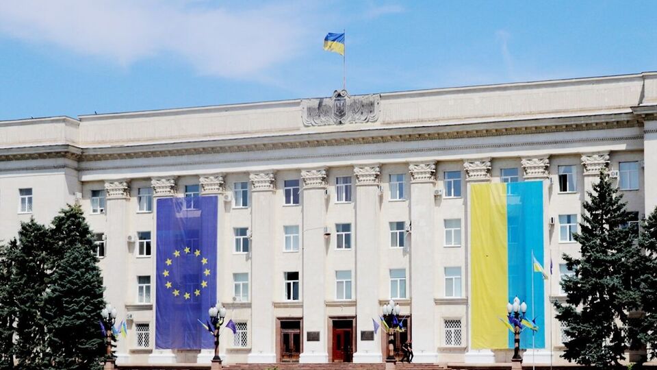 У Херсонській ОВА повідомили, що підозрюваного в колабораціонізмі посадовця звільнено із 22 травня