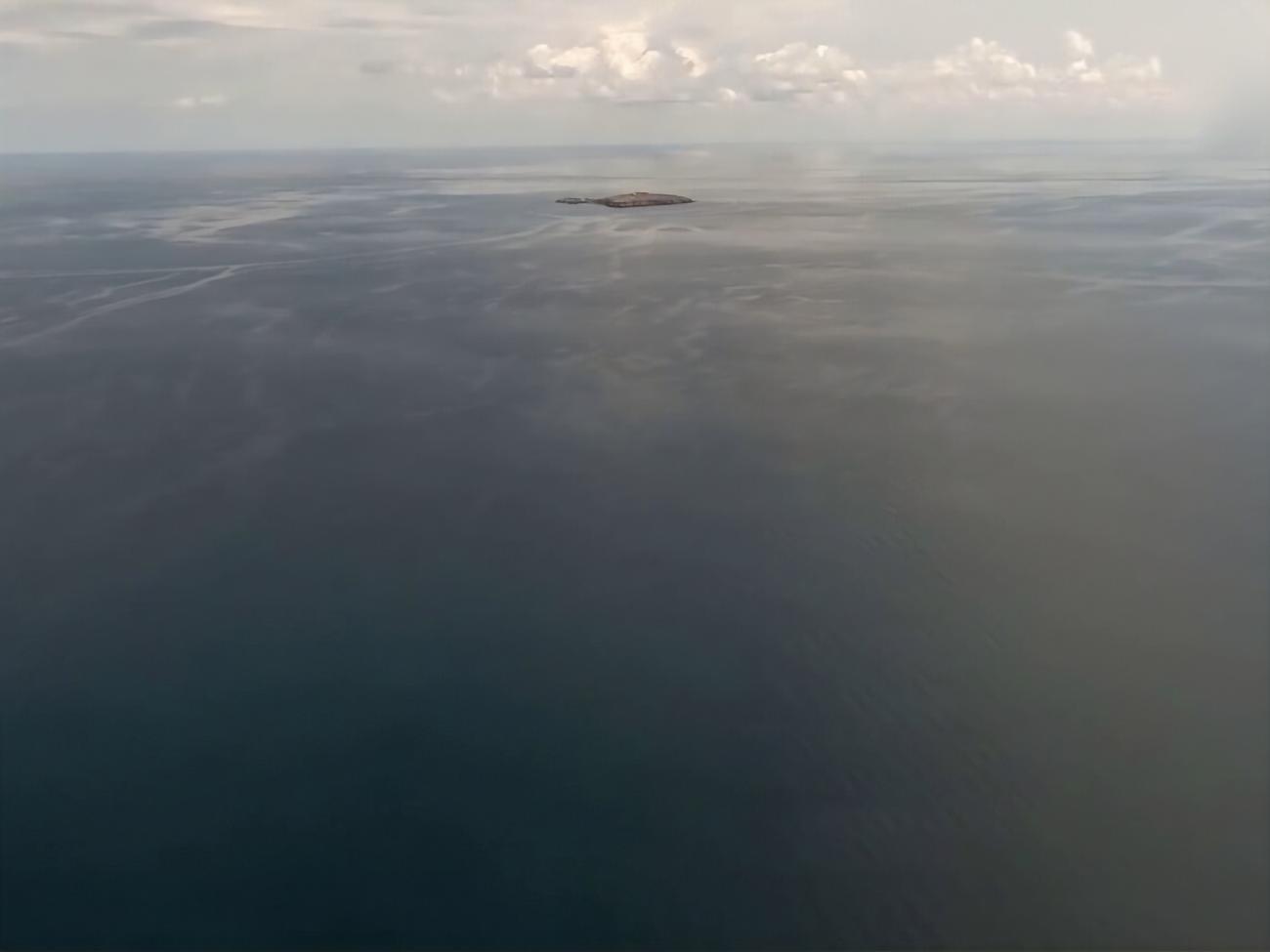 Ровно год назад, 30 июня, силы безопасности и обороны освободили остров Змеиный от российских оккупантов, отметил Залужный