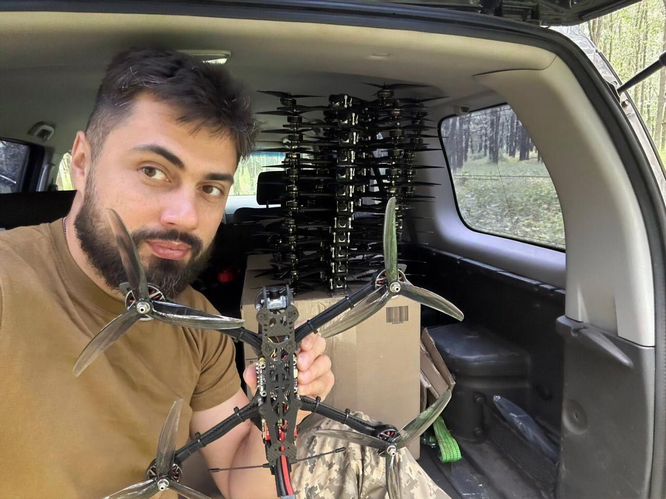Мы поразили блиндаж орков с боекомплектом, который они тщательно маскировали. Спалились орки на том, что один из них вышел пописать